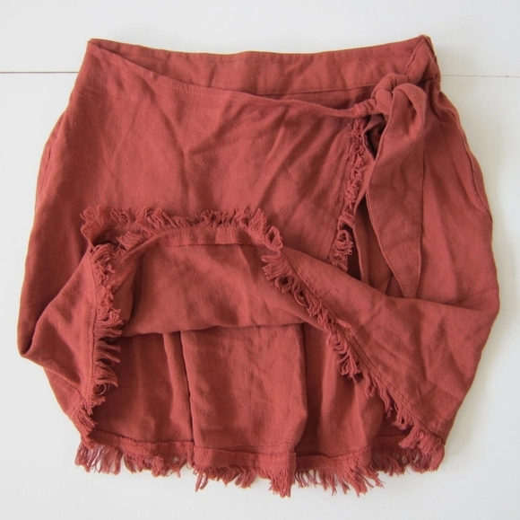 Natural Life Rayon Flax Burgundy Red Fringe Wrap Mini Skirt Size Large - Picture 4 of 6